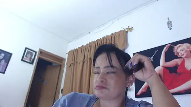 Snapshot of seleneh chatting on 22, 12, 2024 seleneh online show from 22, 12, 2024