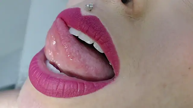 KinaCooper online show from 13, 2, 2025