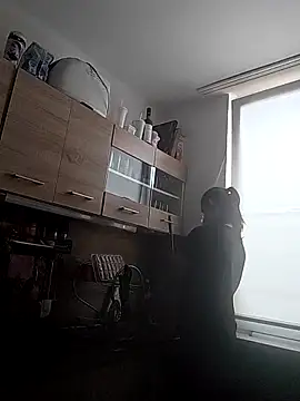 LauraBaby online show from 1, 2, 2026