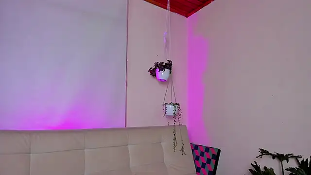 roselinedior online show from 28, 1, 2025