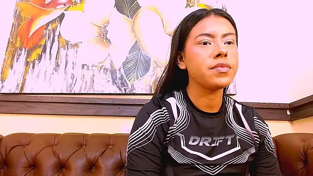 Snapshot of VeronicaRobles chatting on 6, 11, 2025 VeronicaRobles online show from 6, 11, 2025