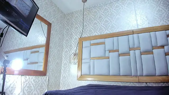 arl chloee online show from 6, 11, 2025