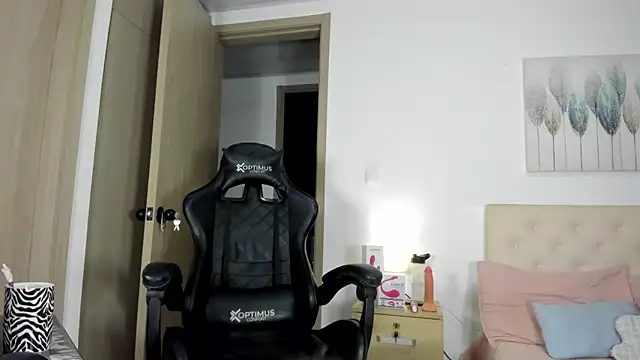 brenda x 69 online show from 11, 4, 2026