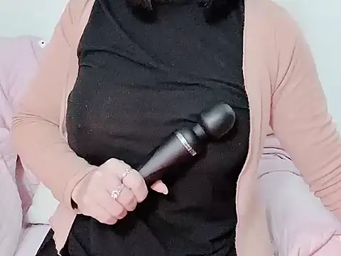 Snapshot of Bella_Babi chatting on 19, 1, 2025 Bella Babi online show from 19, 1, 2025