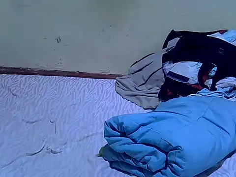 Snapshot of Medilina_01 chatting on 19, 10, 2025 Medilina 01 online show from 19, 10, 2025