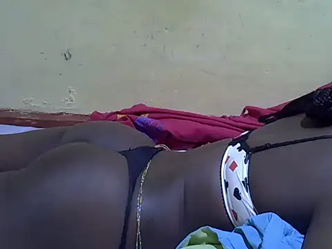 Snapshot of Medilina_01 chatting on 17, 11, 2025 Medilina 01 online show from 17, 11, 2025