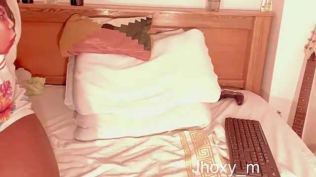 Jhoxy M online show from 23, 2, 2025