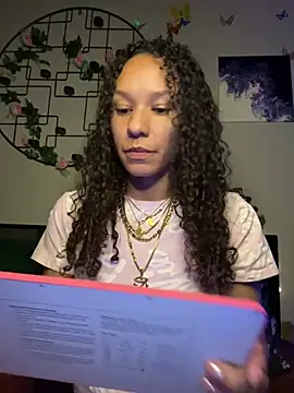 Snapshot of _Neeka_ chatting on 21, 6, 2026 Neeka online show from 21, 6, 2026