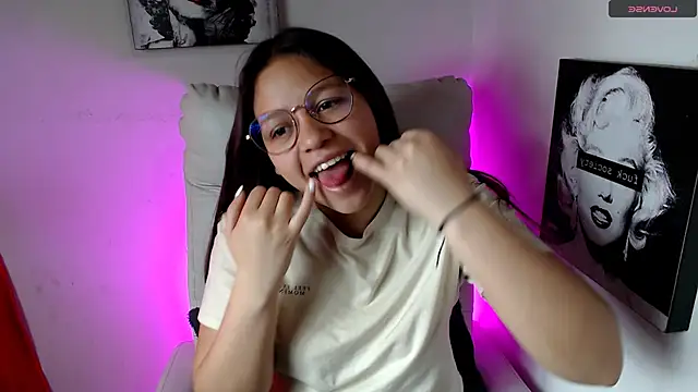 SamanthaRoldaan online show from 2, 3, 2025