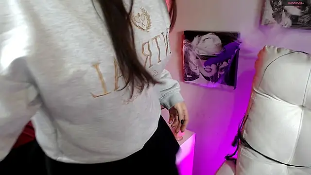 SamanthaRoldaan online show from 30, 10, 2025