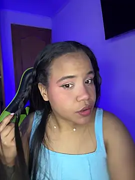 leila 22 online show from 13, 3, 2026