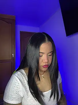 leila 22 online show from 27, 5, 2026