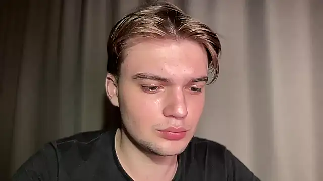 Snapshot of superfluboy_ chatting on 22, 2, 2025 superfluboy online show from 22, 2, 2025