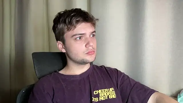 Snapshot of superfluboy_ chatting on 3, 12, 2025 superfluboy online show from 3, 12, 2025