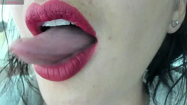 queen fetish online show from 4, 3, 2025