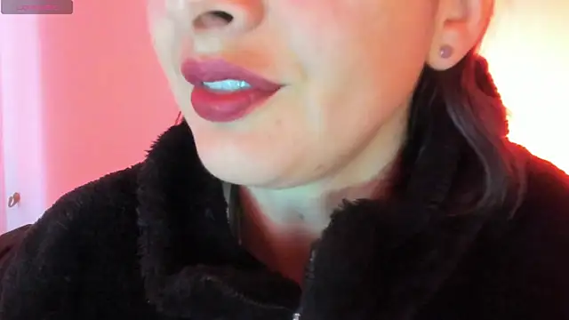 queen fetish online show from 12, 11, 2025