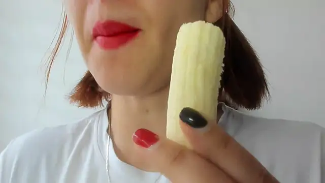 queen fetish online show from 25, 2, 2026