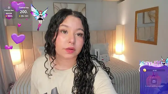 Snapshot of Atenea_cuteee chatting on 11, 1, 2025 Atenea cuteee online show from 11, 1, 2025