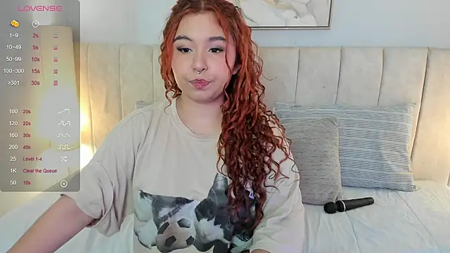 Atenea cuteee online show from 3, 10, 2025