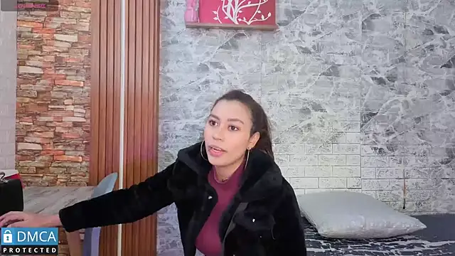 CarolRodriguez  online show from 18, 10, 2025