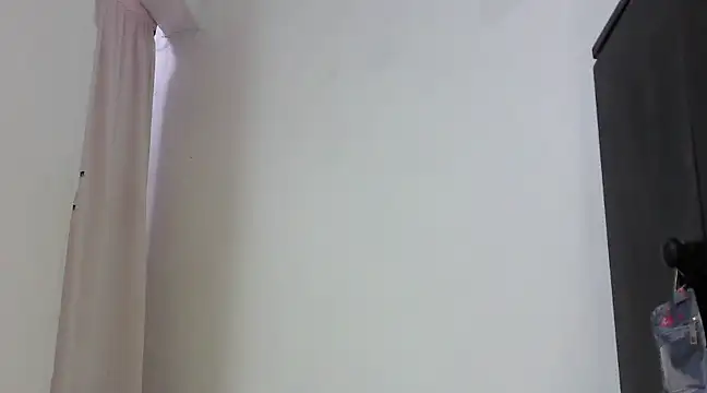 Sexxybella27 online show from 12, 3, 2025