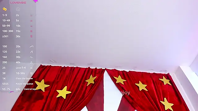 Snapshot of artmiaa chatting on 30, 10, 2025 artmiaa online show from 30, 10, 2025