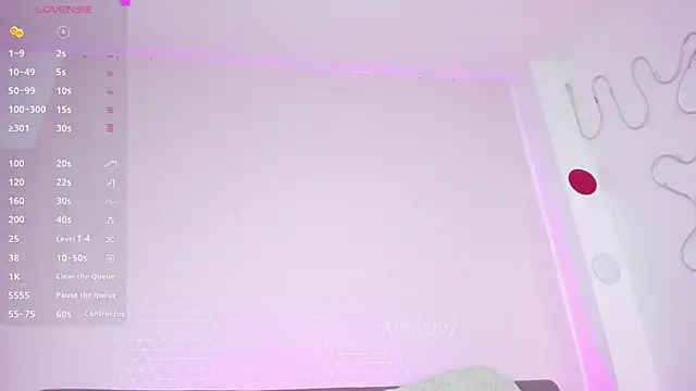 Snapshot of artmiaa chatting on 3, 11, 2025 artmiaa online show from 3, 11, 2025