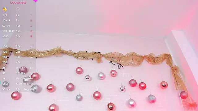 Snapshot of artmiaa chatting on 16, 12, 2025 artmiaa online show from 16, 12, 2025