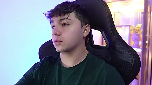 Snapshot of aron__cooper chatting on 14, 3, 2026 aron cooper online show from 14, 3, 2026