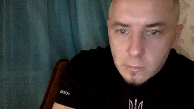 Snapshot of KristiDan chatting on 3, 12, 2025 KristiDan online show from 3, 12, 2025