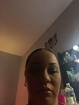 Snapshot of DestineeJayde chatting on 5, 7, 2026 DestineeJayde online show from 5, 7, 2026