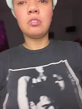 Snapshot of DestineeJayde chatting on 1, 8, 2026 DestineeJayde online show from 1, 8, 2026