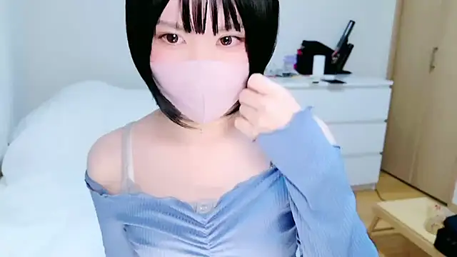 Snapshot of _HIKARU_ chatting on 4, 1, 2025 HIKARU online show from 4, 1, 2025