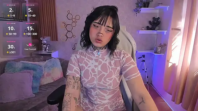 mia catt05 online show from 13, 3, 2026