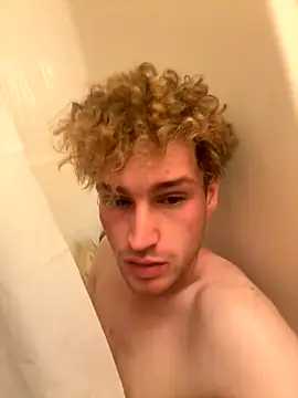 CreamyAustin online show from 7, 11, 2025