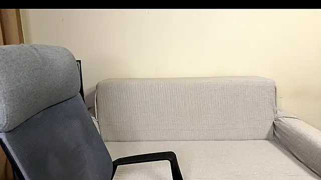 Snapshot of AliceKolltt chatting on 26, 11, 2025 AliceKolltt online show from 26, 11, 2025