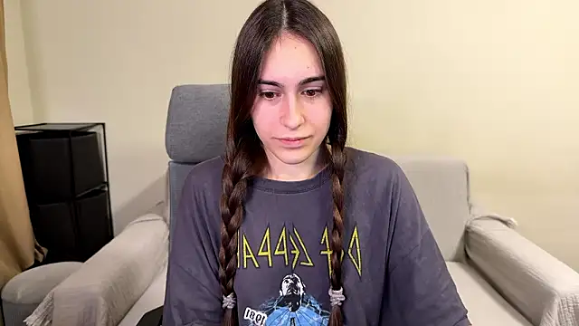 Snapshot of AliceKolltt chatting on 13, 2, 2026 AliceKolltt online show from 13, 2, 2026