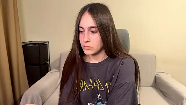 Snapshot of AliceKolltt chatting on 21, 3, 2026 AliceKolltt online show from 21, 3, 2026