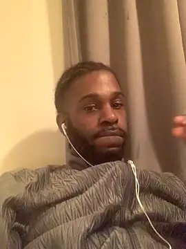 Snapshot of patrickfc_ chatting on 4, 12, 2025 patrickfc online show from 4, 12, 2025