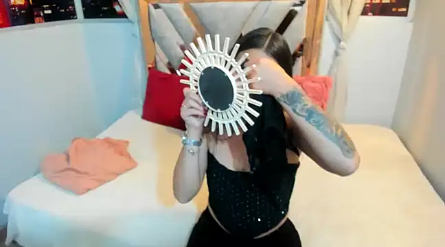 Snapshot of Kendall_Sophy chatting on 1, 3, 2025 Kendall Sophy online show from 1, 3, 2025