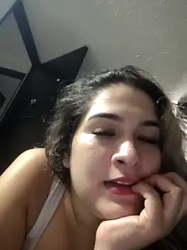 Snapshot of Sara_smiiith211 chatting on 8, 5, 2026 Sara smiiith211 online show from 8, 5, 2026