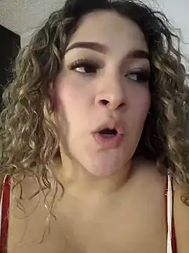 Snapshot of Sara_smiiith211 chatting on 10, 5, 2026 Sara smiiith211 online show from 10, 5, 2026