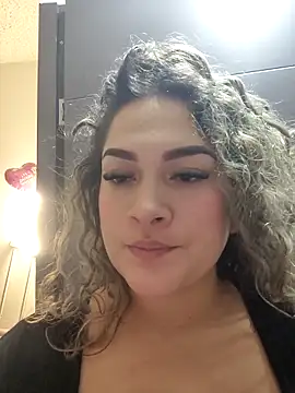 Snapshot of Sara_smiiith211 chatting on 15, 5, 2026 Sara smiiith211 online show from 15, 5, 2026
