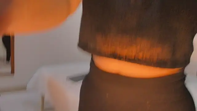 Samaantha-White online show from 13, 11, 2025