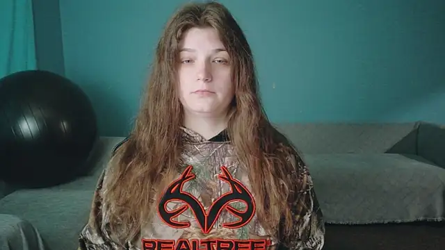 Snapshot of TreeJeanne chatting on 3, 8, 2026 TreeJeanne online show from 3, 8, 2026