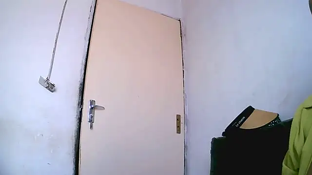 Bustypillows online show from 16, 4, 2026