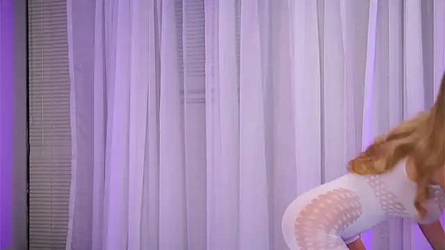 NicoleSarahX online show from 8, 12, 2024