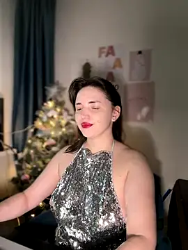 Snapshot of HoneySweetBee chatting on 20, 12, 2025 HoneySweetBee online show from 20, 12, 2025