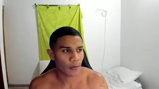 Snapshot of corzoethan chatting on 30, 6, 2026 corzoethan online show from 30, 6, 2026