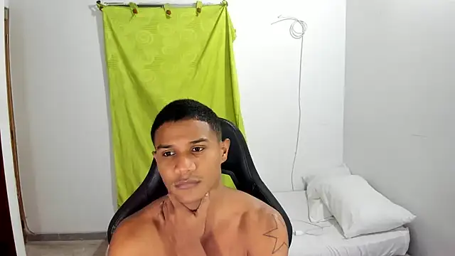 Snapshot of corzoethan chatting on 16, 7, 2026 corzoethan online show from 16, 7, 2026
